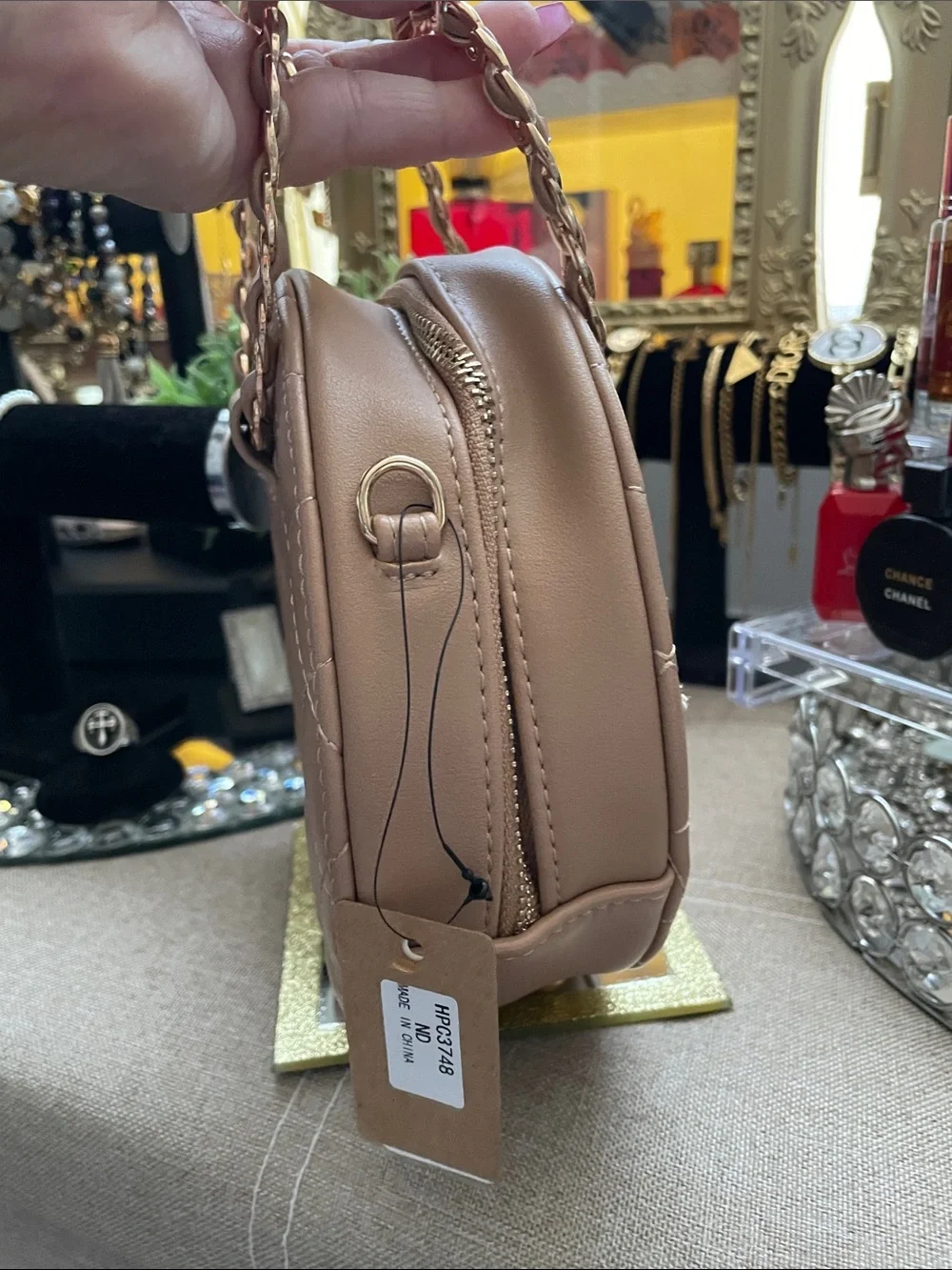 ✨Faux-Leather Quilted Crossbody Bag in Nude Pink✨NWT